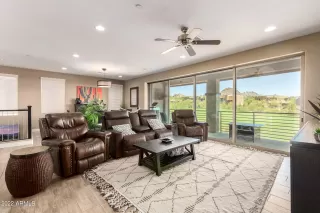 Photo #3: 6428381 Listing