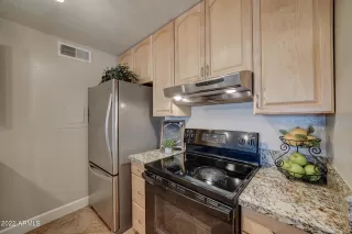 Photo #5: 6428686 Listing