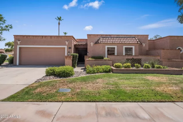 MLS: 6428690 Condo For Sale