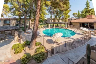 Photo #5: 6428712 Listing 