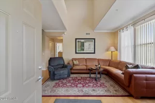 Photo #6: 6429145 Listing