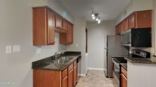 Photo #1: 6429738 Listing 