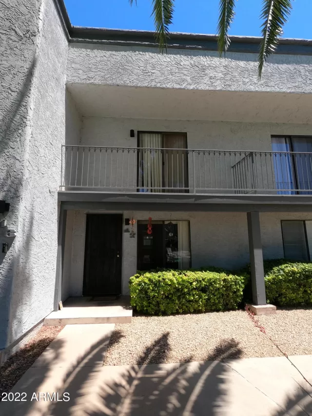 MLS: 6430088 Condo For Sale