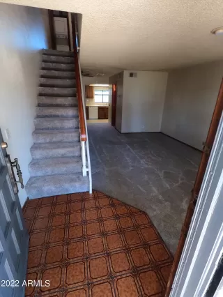 Photo #3: 6430088 Listing