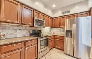 Photo #3: 6430360 Listing