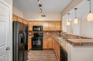 Photo #1: 6430582 Listing