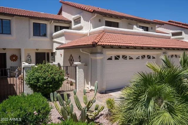 MLS: 6430616 Condo For Sale