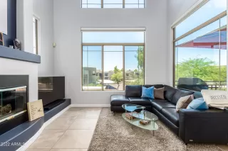 Photo #6: 6430916 Listing