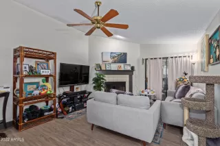 Photo #2: 6431284 Listing