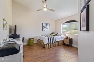 Photo #5: 6431353 Listing