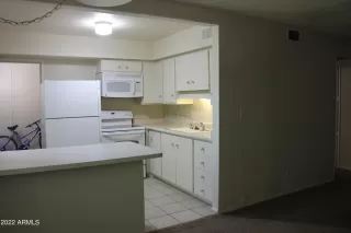 Photo #3: 6431815 Listing 