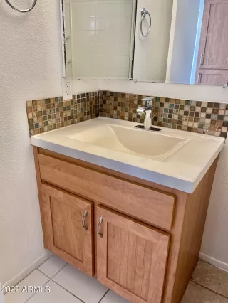 Photo #5: 6432181 Listing 