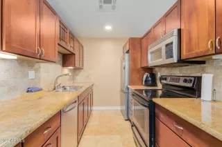 Photo #6: 6432214 Listing