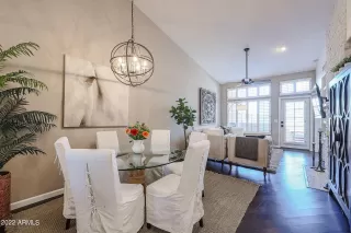 Photo #5: 6432877 Listing