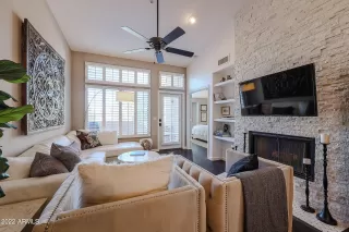 Photo #6: 6432877 Listing