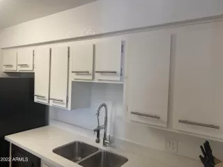 Photo #5: 6432899 Listing