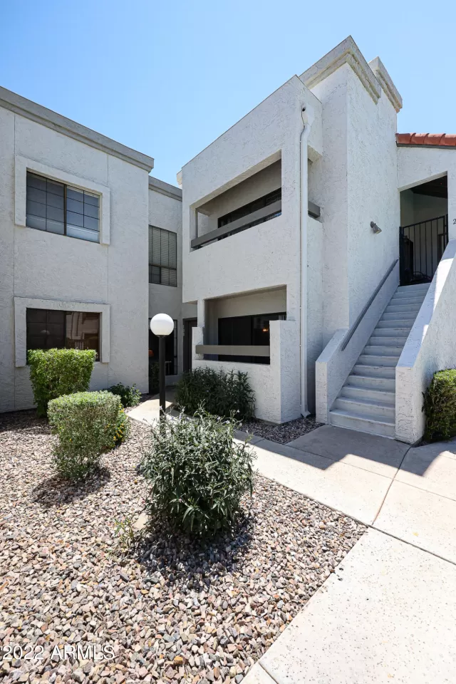 MLS: 6433506 Condo For Sale