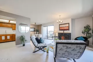 Photo #2: 6433506 Listing 