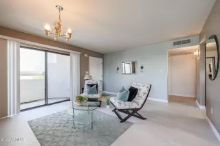 Photo #3: 6433506 Listing 