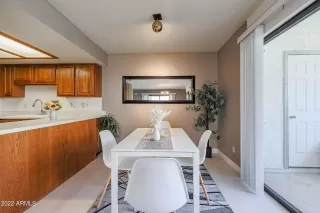 Photo #6: 6433506 Listing 