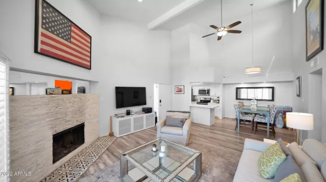 MLS: 6433650 Condo For Sale