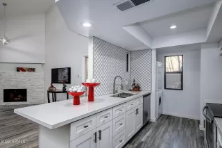 Photo #6: 6433650 Listing