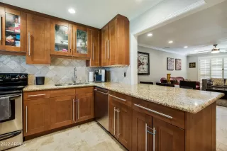 Photo #1: 6433813 Listing 