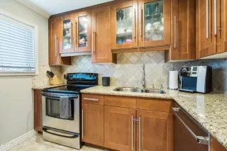 Photo #2: 6433813 Listing 