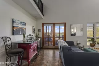 Photo #5: 6433878 Listing