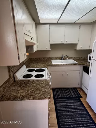 Photo #5: 6433928 Listing 