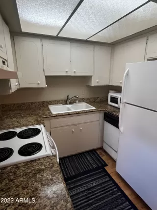 Photo #6: 6433928 Listing 