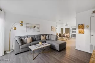 Photo #2: 6434037 Listing