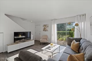 Photo #3: 6434037 Listing