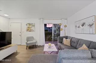 Photo #4: 6434037 Listing