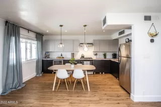 Photo #3: 6434764 Listing 