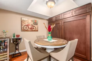 Photo #5: 6435204 Listing