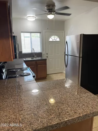 Photo #5: 6435500 Listing