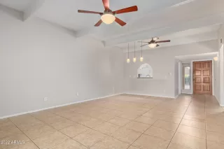 Photo #6: 6436076 Listing 