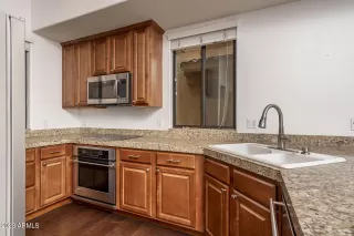 Photo #4: 6437153 Listing