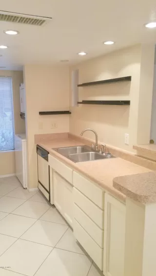 Photo #3: 6437264 Listing