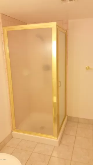 Photo #6: 6437264 Listing