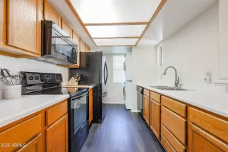 Photo #3: 6437580 Listing