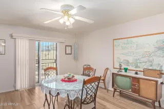 Photo #6: 6437591 Listing