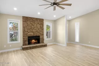 Photo #3: 6437691 Listing