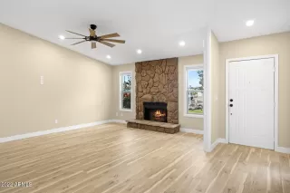 Photo #4: 6437691 Listing