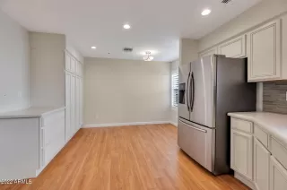 Photo #4: 6437821 Listing