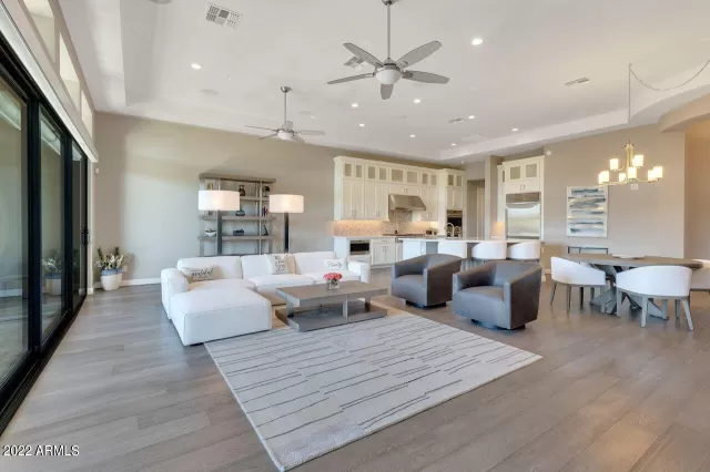 MLS: 6437923 Condo For Sale