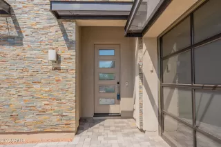 Photo #3: 6437923 Listing