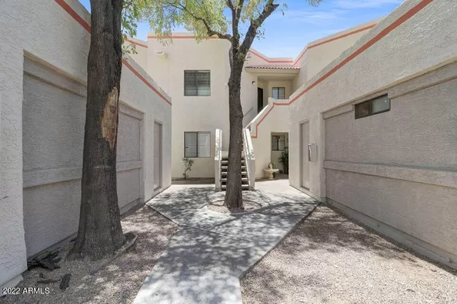 MLS: 6438187 Condo For Sale