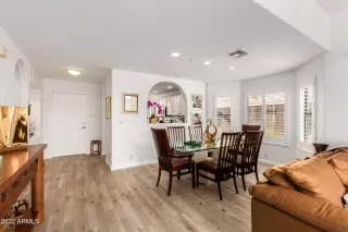 Photo #4: 6438921 Listing